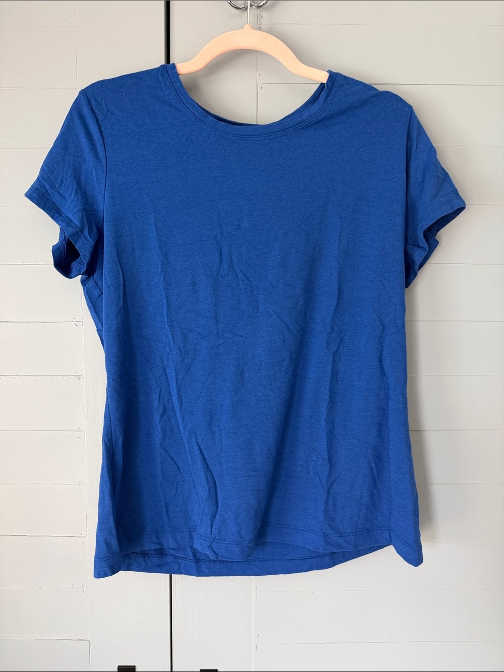 Banana Republic Short Sleeve Tees - Blue, Brown, White, Green, Dark Gray - Picture 2 of 6
